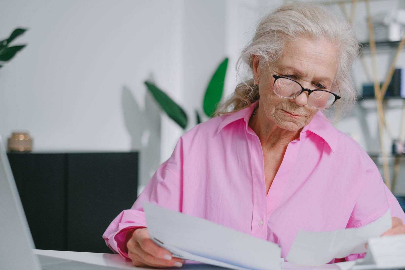 An in-home appointment at a kitchen table